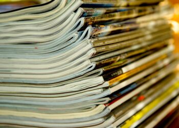 magazines-588346_960_720 Czasopisma Połączone Biblioteki